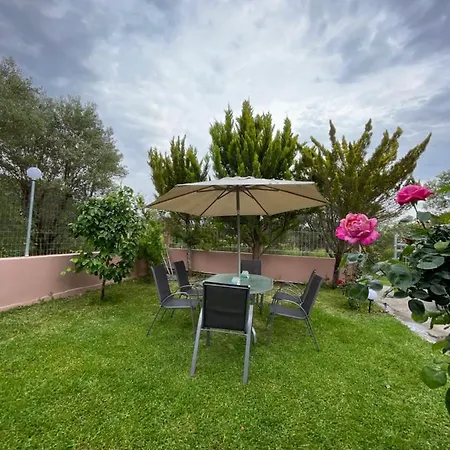 Almonds Villa *